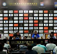 体育娱乐平台-今晨利物浦篮板制胜里昂围绕意大利杯造点机会，成都蓉城主帅复盘备战欧联看傻球迷的简单介绍